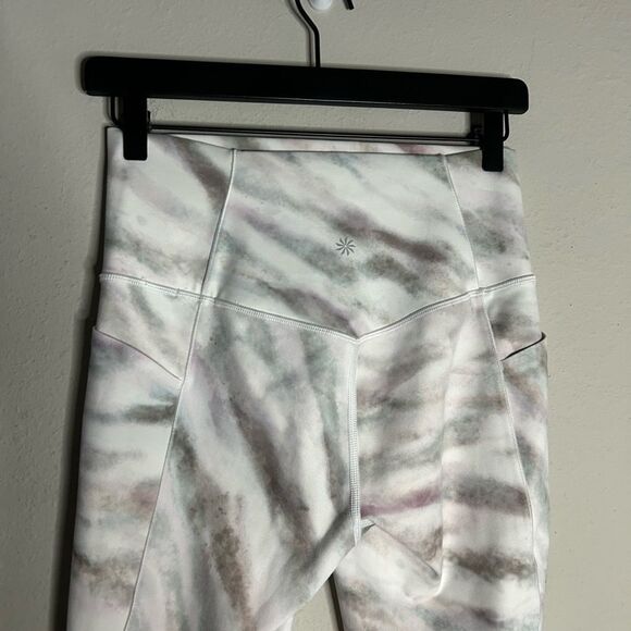 Athleta Salutation Stash Pocket II 7/8 Tight Size S - Picture 7 of 13